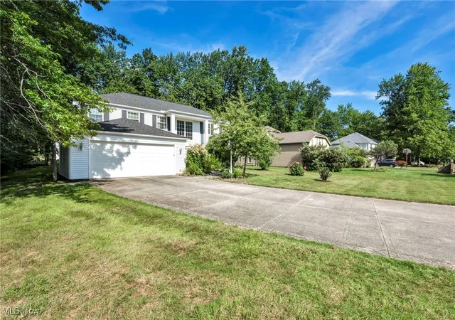 4th image of 3844 Woodpath Trl, Westlake, OH 44145 | MLS# 5127522
