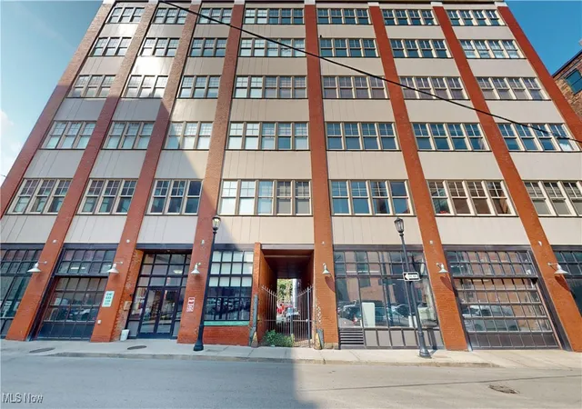 Photo 2 of Condo for sale at 1260 W 4th Street #402, Cleveland, OH 44113 | MLS# 5144552 | Listing updated on 2026-09-01