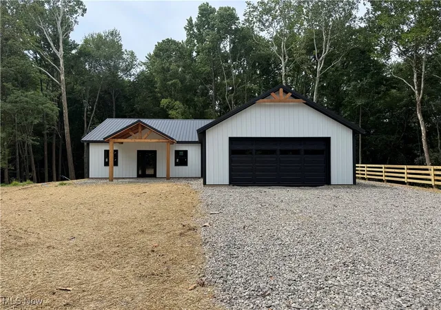 Homes for sale in Mount Perry, OH | 9945 Wesley Chapel 47 Rd, Mount Perry, OH 43760 | MLS# 5145098