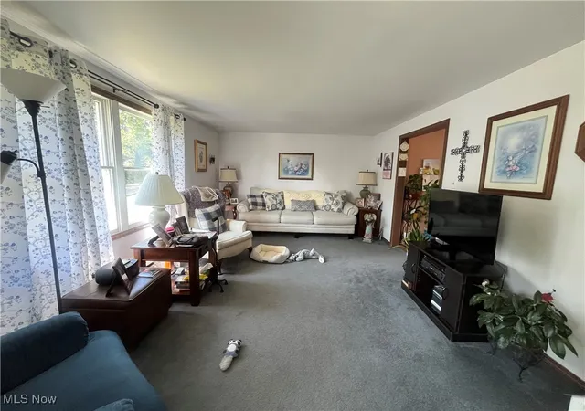 Photo 3 of Single family home for sale at 3845 Holbein Dr, Zanesville, OH 43701 | MLS# 5147702 | Listing updated on 2026-06-16