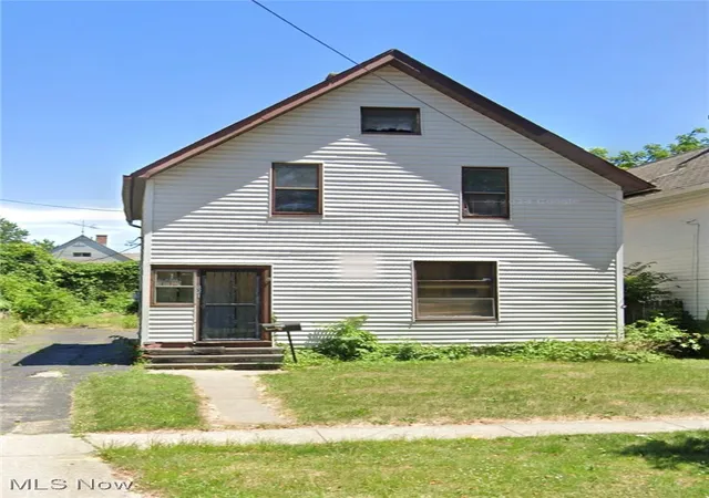 Homes for sale in Cleveland, OH | 821 E 156th St, Cleveland, OH 44110 | MLS# 5147865