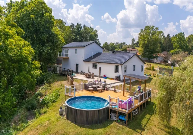 Photo 2 of Single family home for sale at 47002 Columbia Hl Rd, Saint Clairsville, OH 43950 | MLS# 5148223 | Listing updated on 2025-11-18
