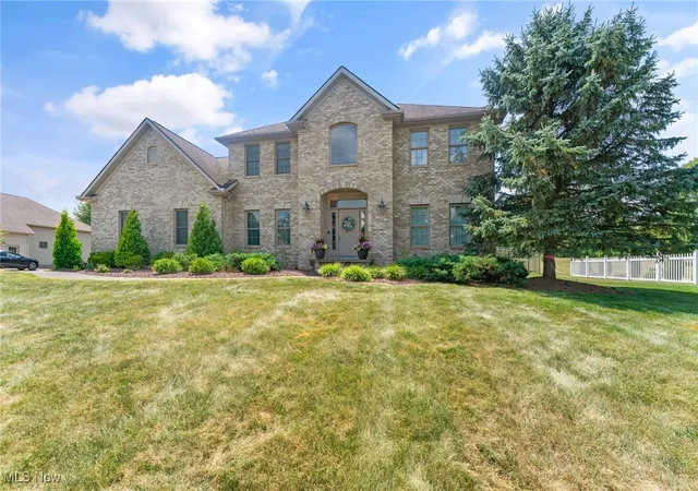 Photo 1 of Single Family Residence at 8518 Ivy Hl Dr, Youngstown, OH 44514 | MLS# 5147616 |  | Sold on 2025-11-21