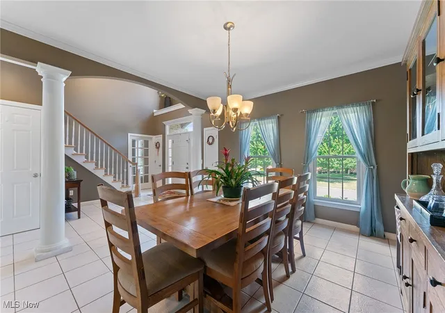 Photo 4 of Single Family Residence at 8518 Ivy Hl Dr, Youngstown, OH 44514 | MLS# 5147616 |  | Sold on 2025-11-21