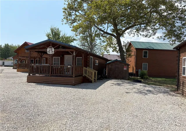 4th image of 5919 Lake Rd #15, Ashtabula, OH 44004 | MLS# 5148418