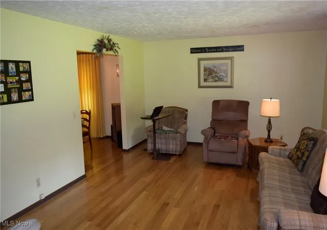 2nd image of 12791 Morning Glory Trl, Chesterland, OH 44026 | MLS# 5148756