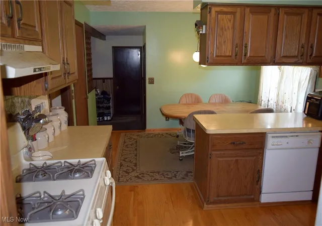 3rd image of 12791 Morning Glory Trl, Chesterland, OH 44026 | MLS# 5148756