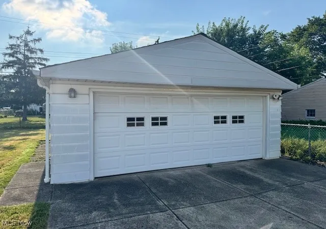 Homes for sale in Willowick, OH | 701 E 315Th St, Willowick, OH 44095 | MLS# 5149643