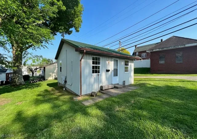Homes for sale in New Lexington, OH | 500 Eastern Ave, New Lexington, OH 43764 | MLS# 5149912