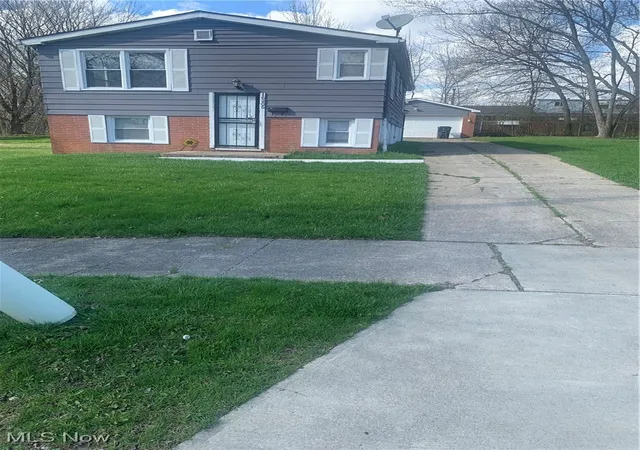 Homes for sale in Cleveland, OH | 16205 Kollin Ave, Cleveland, OH 44128 | MLS# 5151240