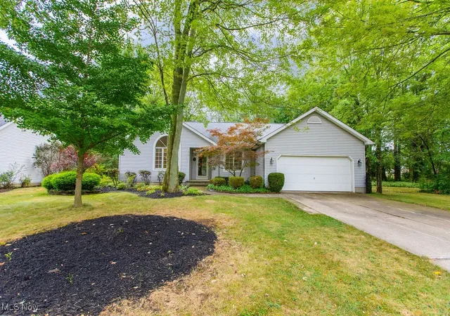 Photo 1 of Single family home for sale at 2463 Candlewood Dr, Avon, OH 44011 | MLS# 5152204 | Listing updated on 2025-11-18