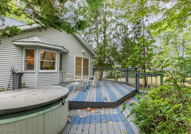 Photo 4 of Single family home for sale at 2463 Candlewood Dr, Avon, OH 44011 | MLS# 5152204 | Listing updated on 2025-11-18