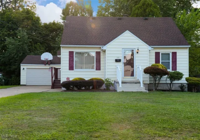 1st image of 148 Marcia Dr, Youngstown, OH 44515 | MLS# 5152356