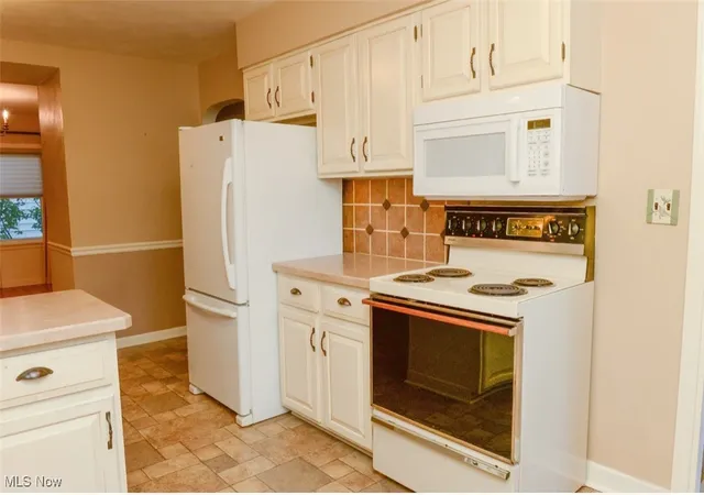 3rd image of 148 Marcia Dr, Youngstown, OH 44515 | MLS# 5152356