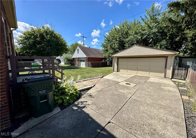 3rd image of 254 E 211Th St, Euclid, OH 44123 | MLS# 5152315