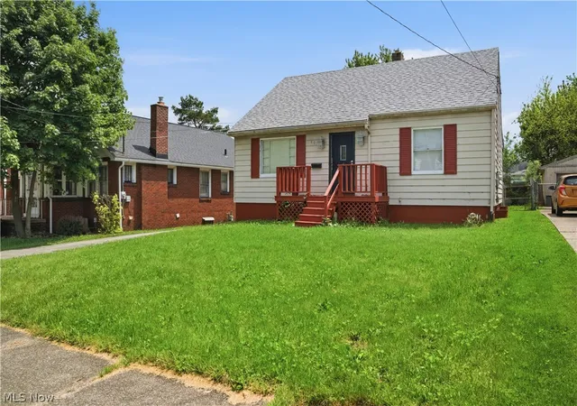 2nd image of 1313 Humbolt Ave, Youngstown, OH 44502 | MLS# 5152452