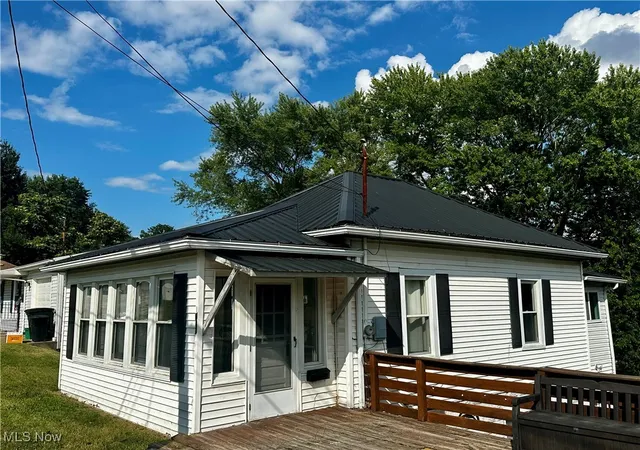1st image of 3602 11th Ave, Vienna, WV 26105 | MLS# 5140789