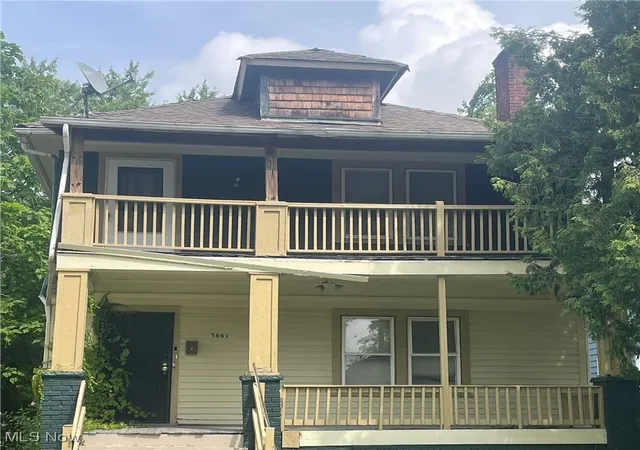 Homes for sale in Cleveland, OH | 3661 E 146th St, Cleveland, OH 44120 | MLS# 5153143
