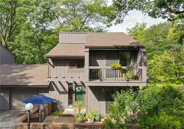 Photo 1 of Condo for sale at 1036 Canyon View Rd, Northfield, OH 44067 | MLS# 5151241 | Listing updated on 2025-11-18