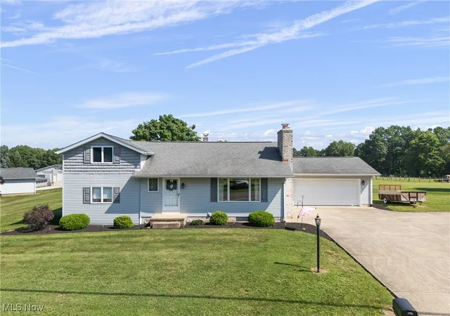 Single family home for sale at 14175 Orrville St NW, North Lawrence, OH 44666 | MLS# 5153901