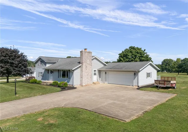 Photo 2 of Single family home for sale at 14175 Orrville St Nw, North Lawrence, OH 44666 | MLS# 5153901 | Listing updated on 2025-11-18
