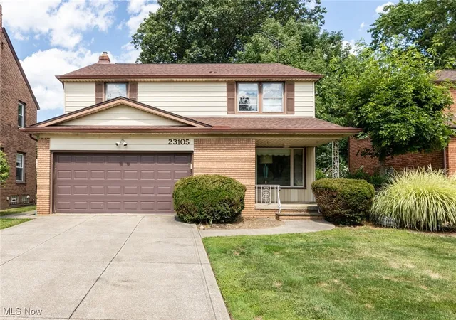 Homes for sale in Beachwood, OH | 23105 E Groveland Rd, Beachwood, OH 44122 | MLS# 5154153