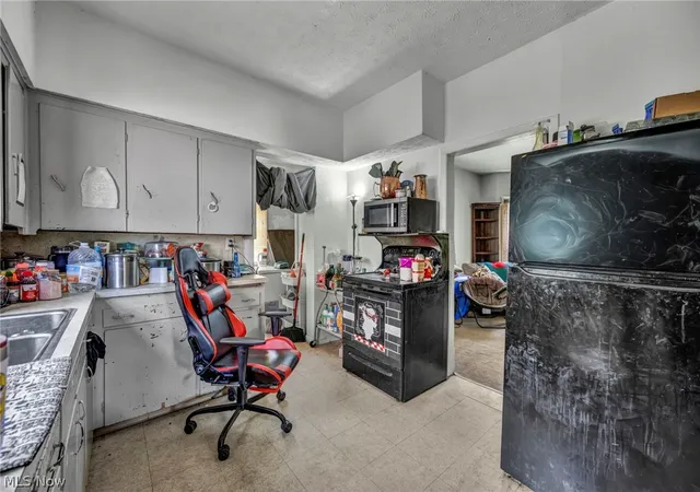 3rd image of 1716 Middle Ave, Elyria, OH 44035 | MLS# 5154485