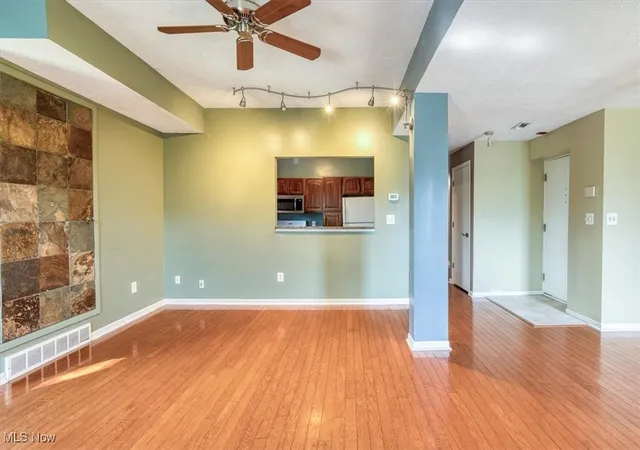 Listing Photo 5 - Condo for sale in building located at 11014 Detroit Ave, Cleveland, OH 44102 - Unit #5