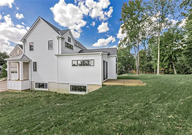 Photo 2 of Sale Pending at 207 S Main St, Chagrin Falls, OH 44022 | MLS# 5144523 | Listing updated on 2026-08-11