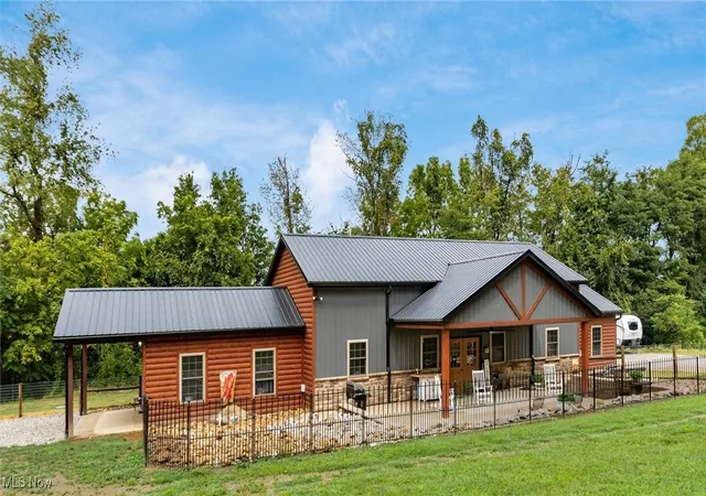 Photo 4 of Single family home for sale at 4797 Narrows Rd, Frazeysburg, OH 43822 | MLS# 5155252 | Listing updated on 2026-09-22