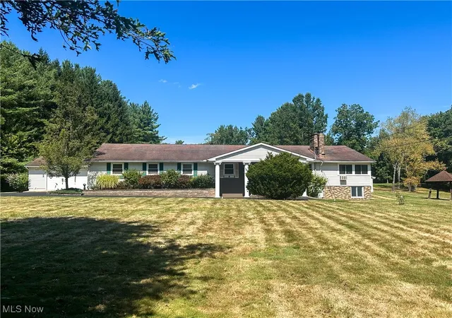 3rd image of 4875 Cadwallader Sonk Rd, Vienna, OH 44473 | MLS# 5156651