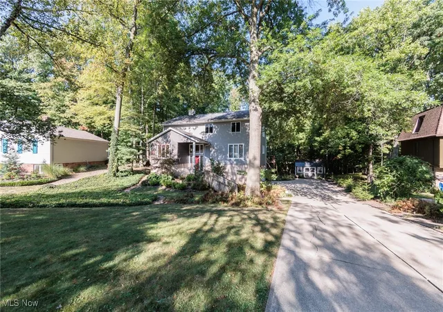 2nd image of 20050 Idlewood Trl, Strongsville, OH 44149 | MLS# 5155320