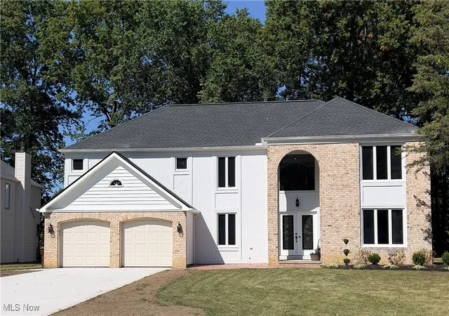 1st image of 29772 Hilliard Oak Ln, Westlake, OH 44145 | MLS# 5158102