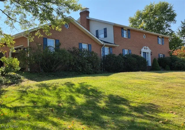1st image of 10400 Lincoln St Se, East Canton, OH 44730 | MLS# 5158675