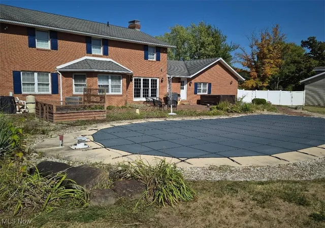 3rd image of 10400 Lincoln St Se, East Canton, OH 44730 | MLS# 5158675