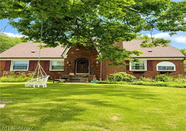 3rd image of 28 Terrace Dr, Youngstown, OH 44512 | MLS# 5158976