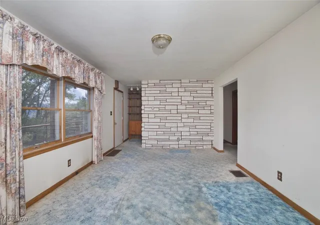 5th image of 3927 Daisyview St, Shadyside, OH 43947 | MLS# 5160557