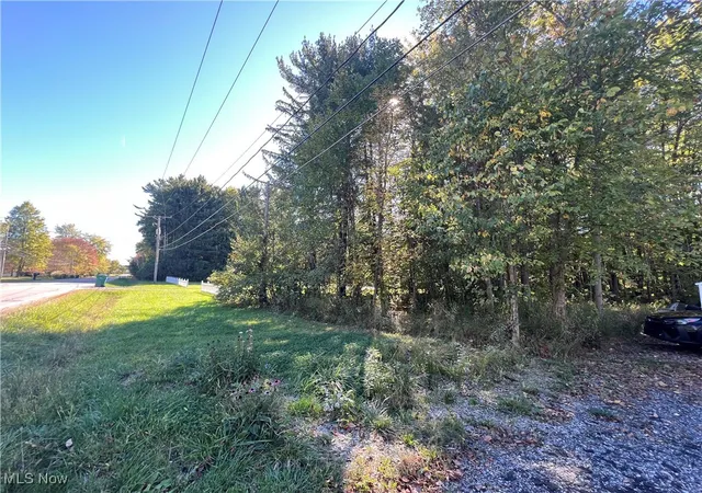 3rd image of 8625 Bainbridge Rd, Chagrin Falls, OH 44023 | MLS# 5161830