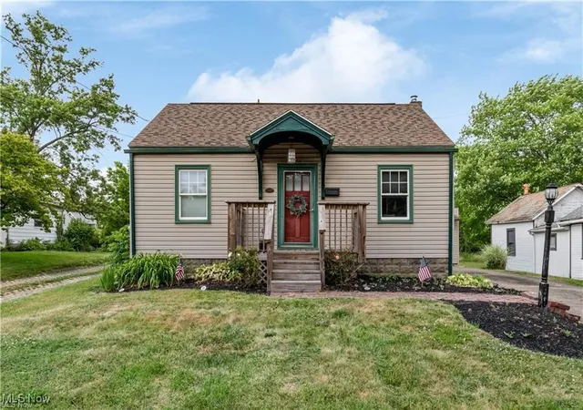 Homes for sale in Massillon, OH | 3130 Lincoln Way W, Massillon, OH 44647 | MLS# 5162026