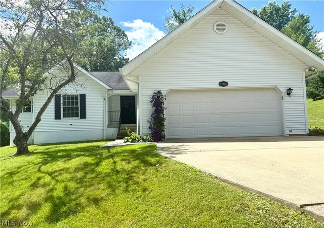 Photo 1 of Single family home for sale at 55794 Bel Hvn, Bellaire, OH 43906 | MLS# 5161507 | Listing updated on 2026-08-19