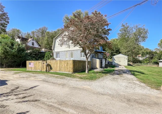 Homes for sale in Wellsville, OH | 1751 Crawford Ave, Wellsville, OH 43968 | MLS# 5162658