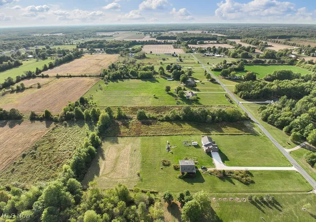 3rd image of 34645 Dye Rd, Columbia Station, OH 44028 | MLS# 5161261