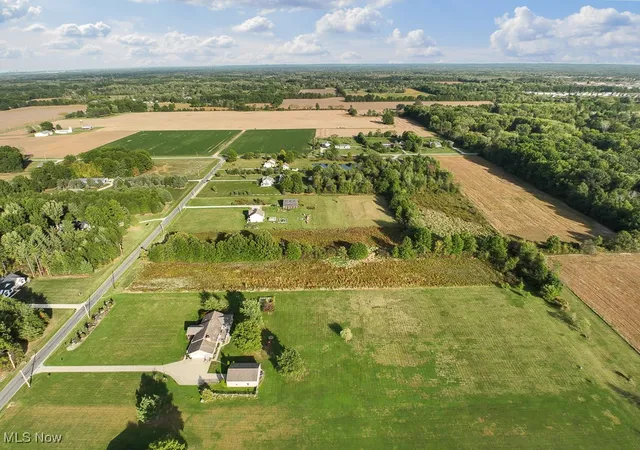 4th image of 34645 Dye Rd, Columbia Station, OH 44028 | MLS# 5161261