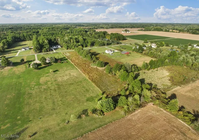 5th image of 34645 Dye Rd, Columbia Station, OH 44028 | MLS# 5161261