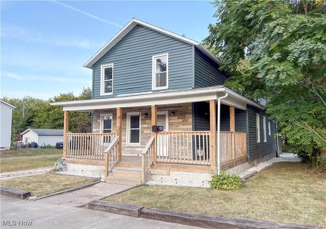 Photo 2 of Single family home for sale at 442 S Liberty Ave, Alliance, OH 44601 | MLS# 5163088 | Listing updated on 2026-06-19