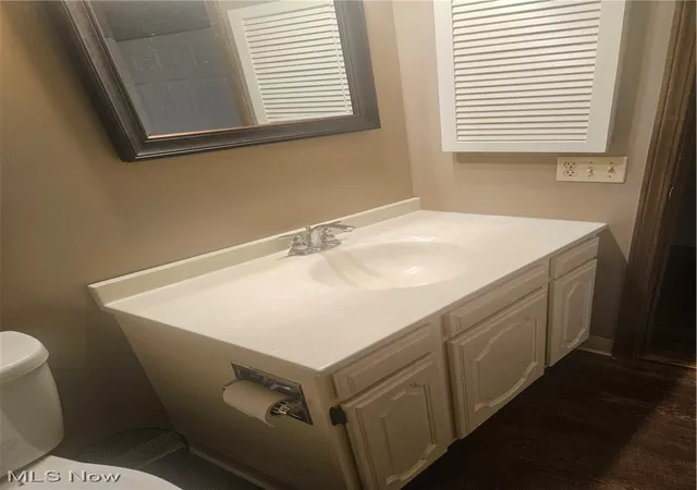 5th image of 4543 Saint James Cir Nw, Canton, OH 44708
