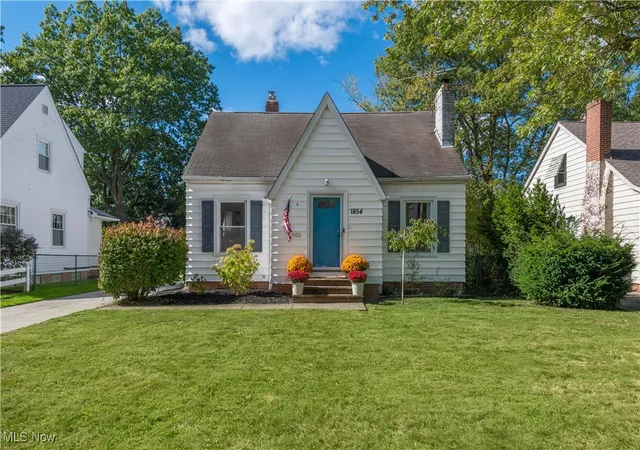1854 Oakmount Rd, South Euclid, OH 44121 | MLS# 5163415 | Houzeo