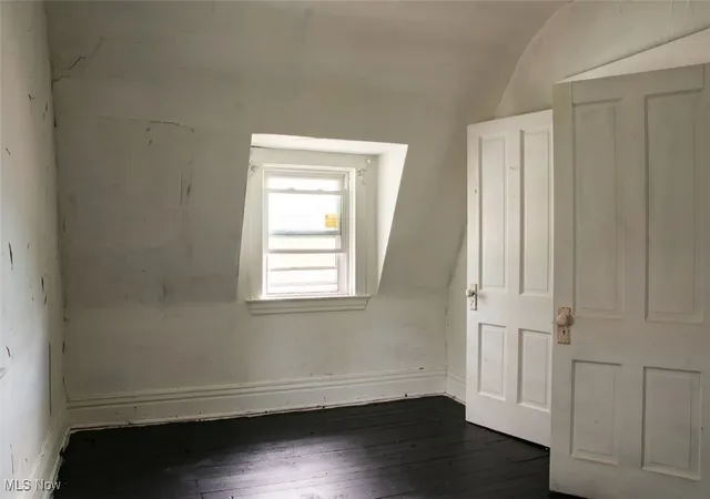 Photo 3 of Sale Pending at 78 Sexton St, Struthers, OH 44471 | MLS# 5165050 | Listing updated on 2026-08-28