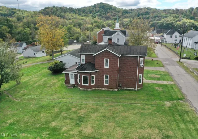 Homes for sale in Pennsboro, WV | 705 Main St, Pennsboro, WV 26415 | MLS# 5165117