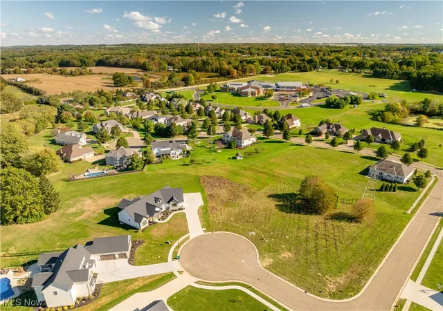 4th image of 7622 Greenview Ave Nw, Massillon, OH 44646 | MLS# 5164390